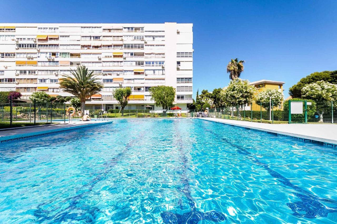 Apartamento Acogedor, Terraza, Piscina Y Mar Benalmádena Exterior photo